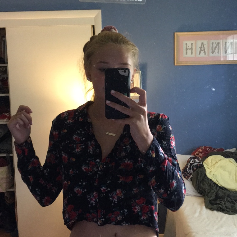 Cute blouse